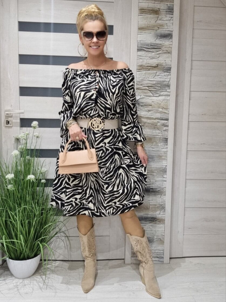 Sukienka-Hiszpanka-Motyw-Zwiwrzecy-Zebra-14.jpg