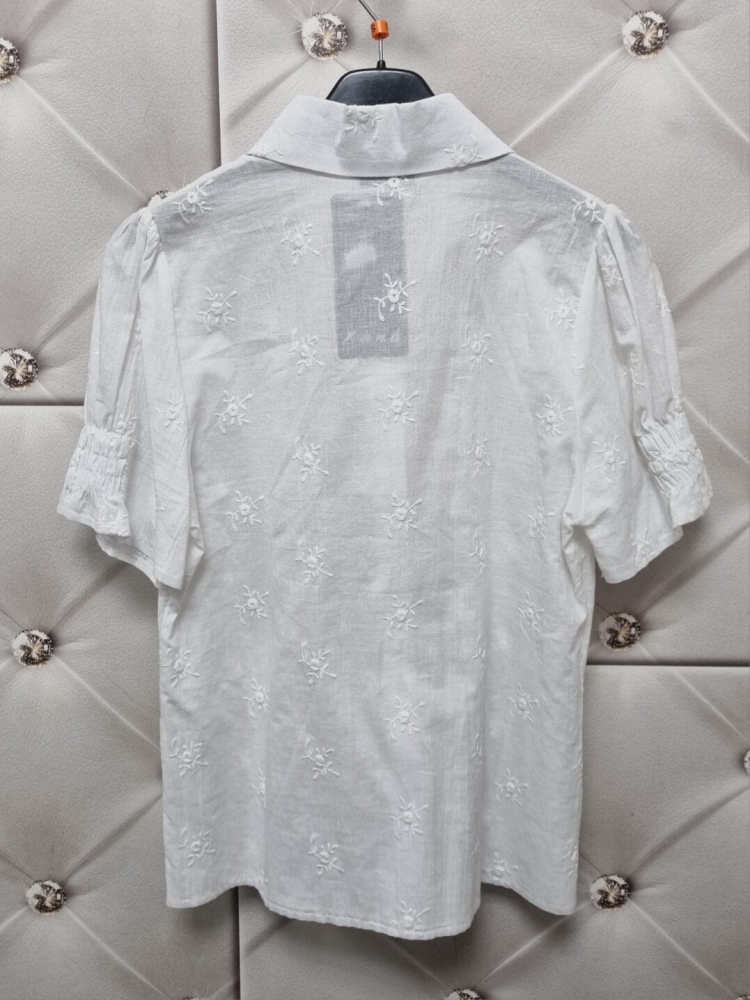 Bluzka-Xana-Koszulowa-Ażurowa-Krórki-Rękaw-Biała-12