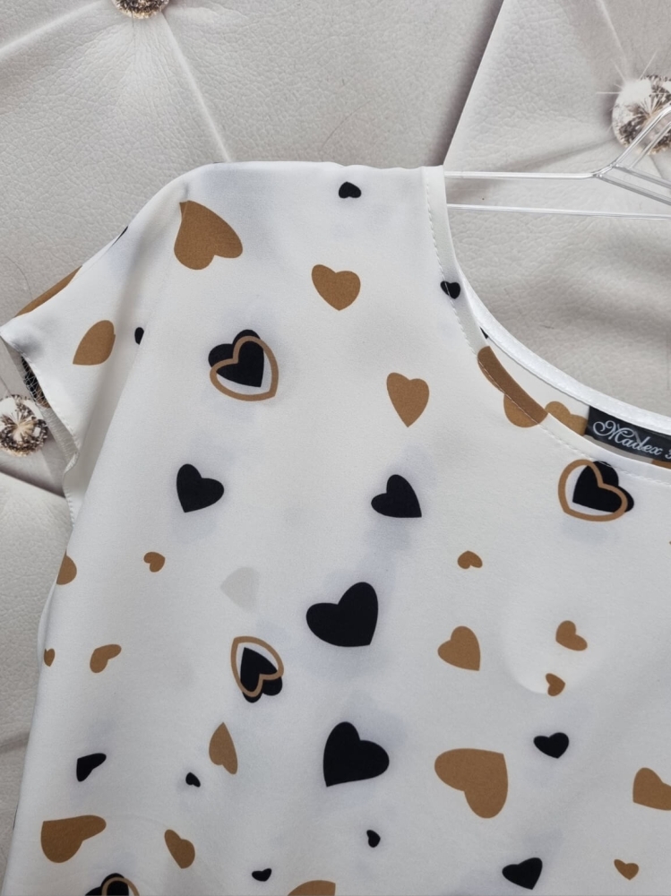 Bluzka-Madex-Modo-Dekolt-Okragły-Krótki-Rękaw-Gumka-Na-Dole-Biała-Serduszka-Beżowe-Czarne-2