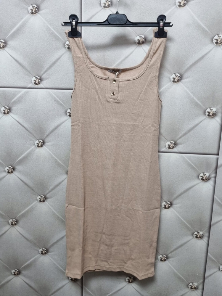 sukienka-prazkowana-bezowy-bez-jasny-elastyczna-dekolt-guziki-motion-noir-lato-2025-butik-szykownia-5