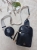 czarna-torebka-nerka-crossbody-lulucastagnette-zloty-mis-ekoskora-modna-na-ramie-uniwersalna-butik-szykownia-6