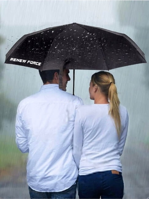 czarna-parasolka-automatyczna-renew-force-skladana-wodoodporna-120cm-wiatroodporna-lekka-klasyczna-elegancka-unisex-czarno-srebrny-uchwyt-butik-szykownia-3