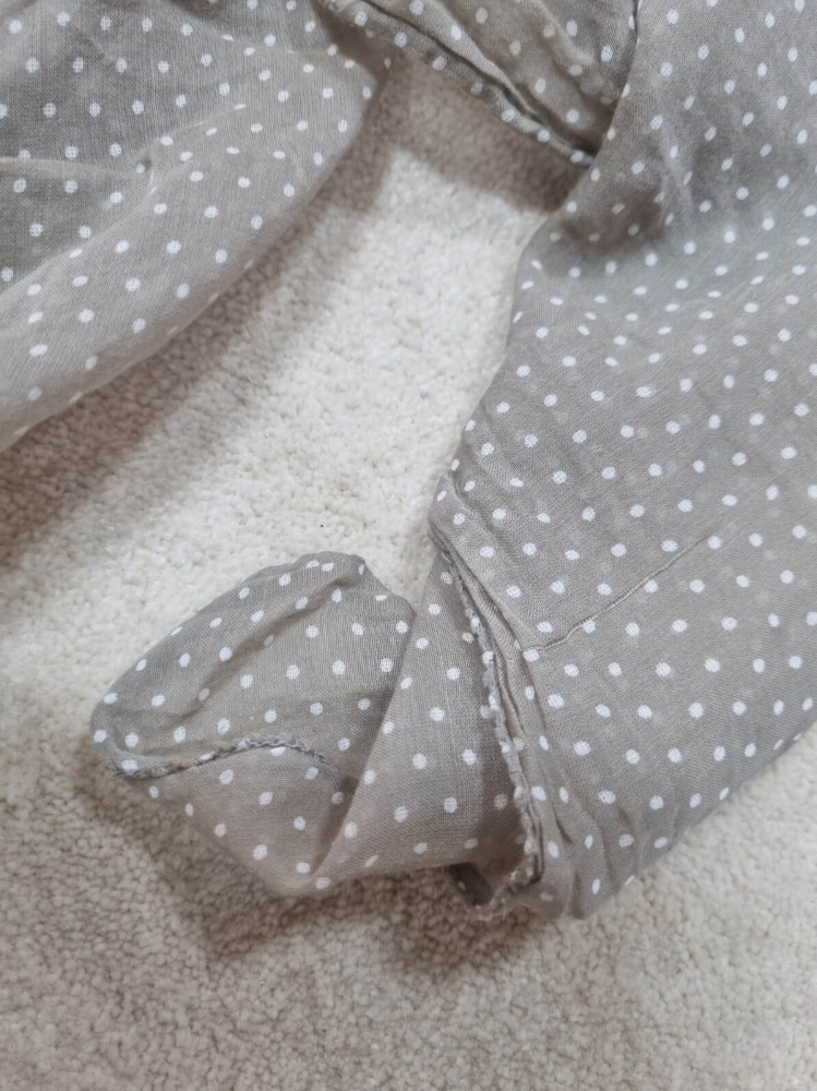 apaszka-szal-fango-biale-kropki-bawelna-jedwab-wloska-produkcja-asymetryczna-na-szyje-i-glowe-butik-szykownia-5