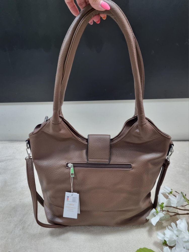 torebka-damska-s2907-czekoladowa-z-klamra-na-ramie-i-do-reki-duza-klasyczna-butik-szykownia-4