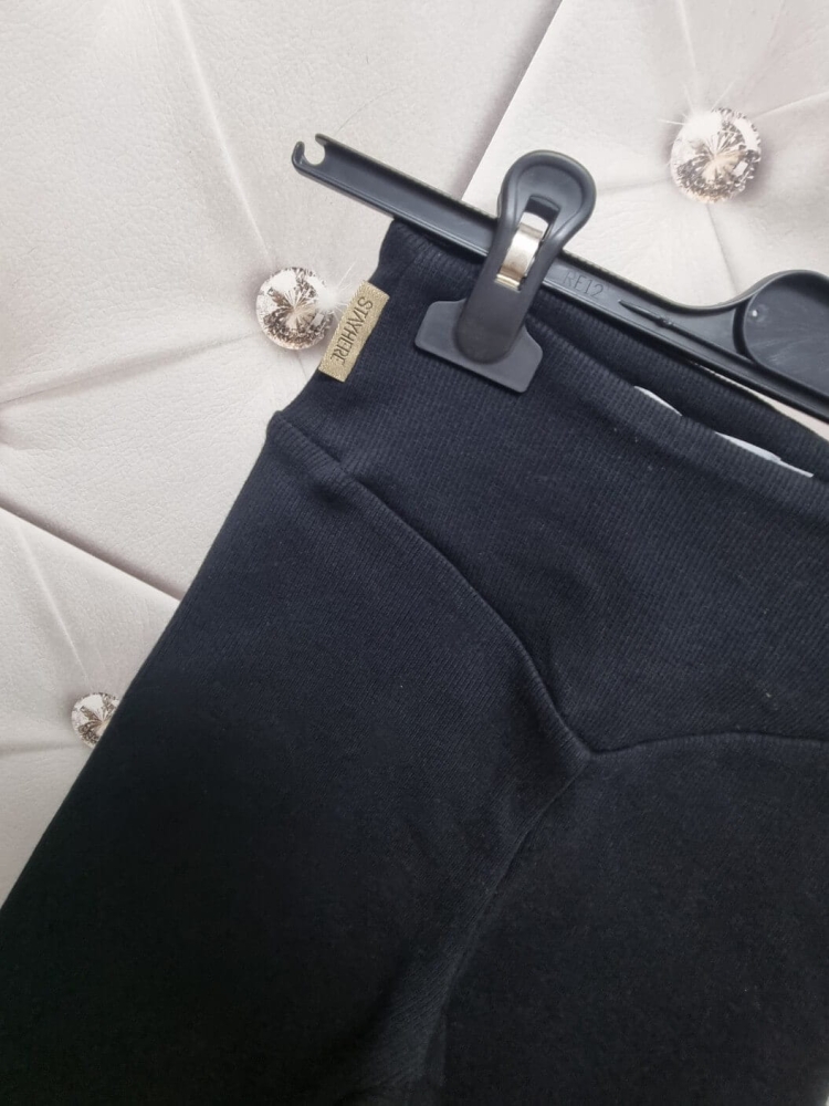 kolarki-legginsy-prążkowane-czarne-wysoki-stan-elastyczne-bawelna-basic-stayhere-lato-butik-szykownia-4