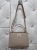 torebka-styl-hermes-model-r1997-sztywna-raczka-pasek-regulowany-zamek-kieszonki-zlota-litera-h-ekoskora-mocca-butik-szykownia-6