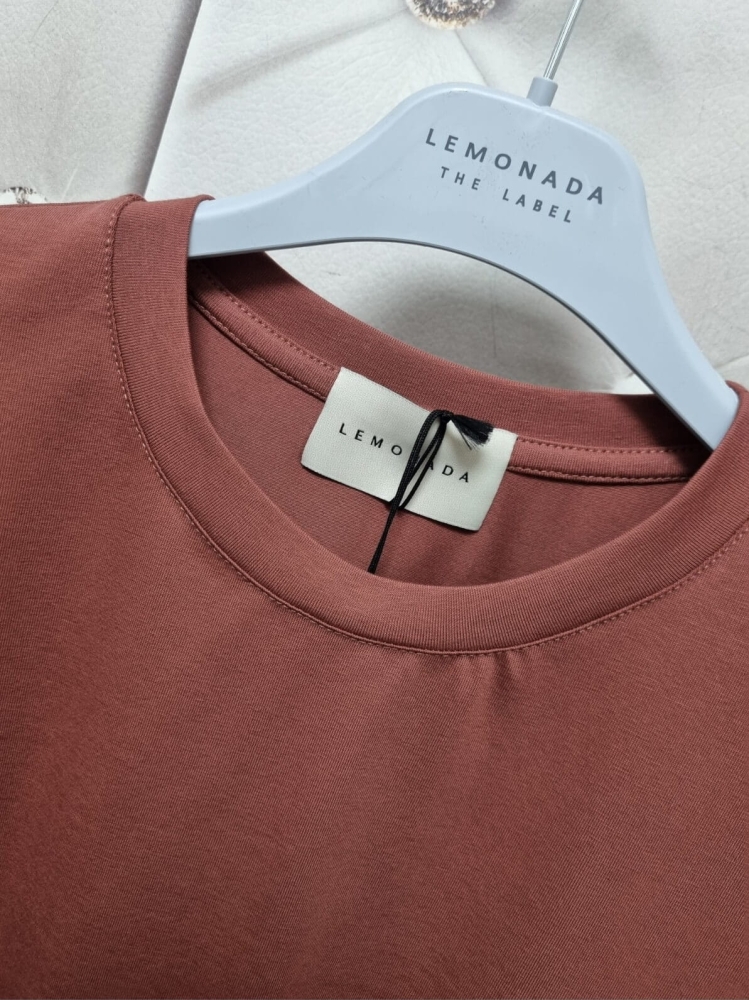bluzka-tshirt-lemonada-pagony-ceglany-oversize-bawelna-elastan-lmd-atelier-modny-basic-butik-szykownia-8
