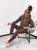 bluza-z-kapturem-kangurka-logo-czekoladowa-miesista-bawelna-elastyczna-streetwear-stayhere-butik-szykownia-2