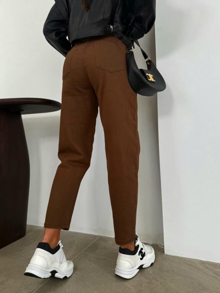 jeansy-sisster-st6035-8-mom-fit-czekoladowe-klasyczne-damskie-bawelna-elastan-stylizacja-butik-szykownia-3