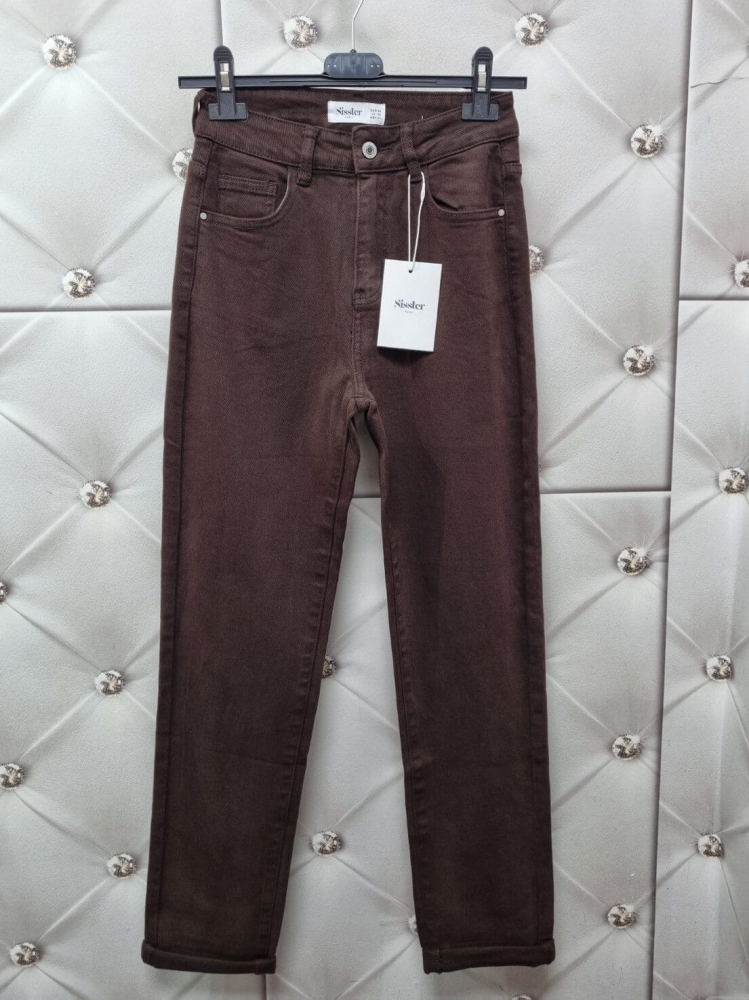 jeansy-sisster-st6035-8-mom-fit-czekoladowe-klasyczne-damskie-bawelna-elastan-stylizacja-butik-szykownia-5