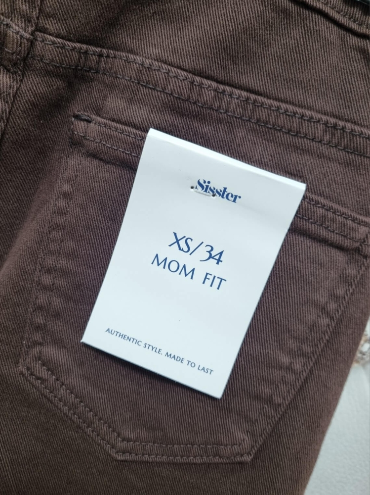 jeansy-sisster-st6035-8-mom-fit-czekoladowe-klasyczne-damskie-bawelna-elastan-stylizacja-butik-szykownia-6