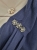 sweter-bufki-granatowy-rozpinany-na-guziki-krysztalowe-kwiatki-rękaw-78-elastyczny-jesienny-butik-szykownia-2