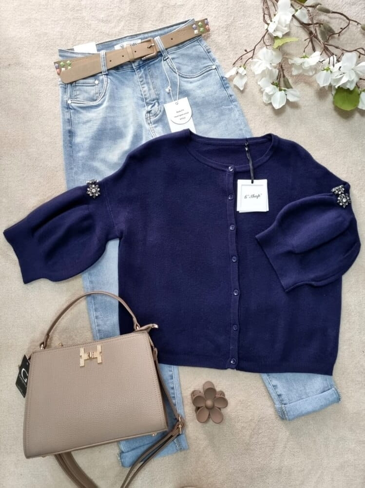 sweter-bufki-granatowy-rozpinany-na-guziki-krysztalowe-kwiatki-rękaw-78-elastyczny-jesienny-butik-szykownia-4