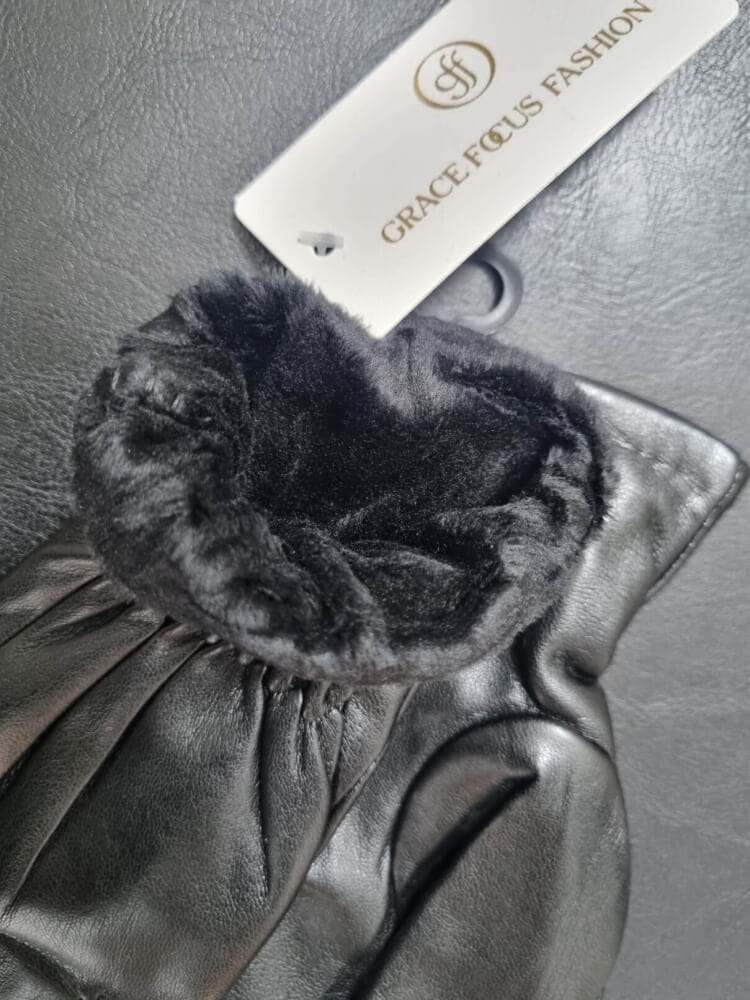 rekawiczki-damskie-eko-skora-czarne-wloska-produkcja-eleganckie-ocieplane-marszczenia-grace-focus-fashion-butik-szykownia-4