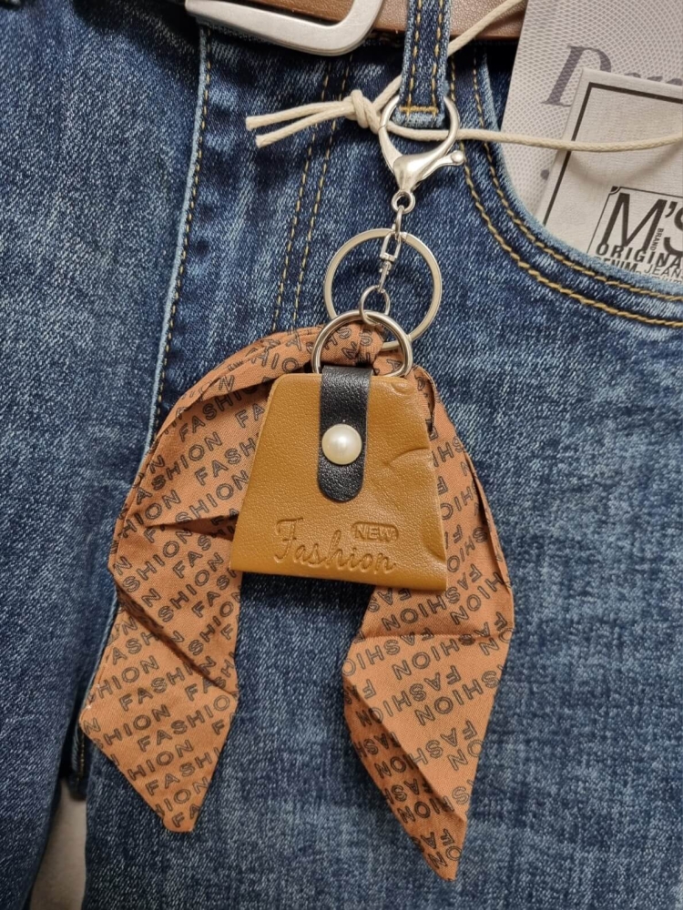 jeansy-damskie-wide-leg-msara-bq2019h-granatowe-z-paskiem-brelokiem-wygodne-eleganckie-stylowe-butik-szykownia-3