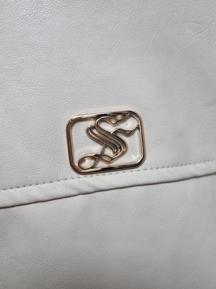 kurtka-ramoneska-softy-paris-jasny-bez-ecru-ekoskora-premium-zlote-dodatki-krotka-z-paskiem-regulowanym-pagony-podszewka-stylowa-modna-damska-butik-szykownia-13