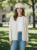 beret-chantalka-jasny-bez-ecru-welna-akryl-zlota-przypinka-odpinana-paryski-styl-elegancki-modny-dodatek-butik-szykownia-5