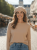 beret-chantalka-sredni-bez-welna-akryl-zlota-przypinka-odpinana-paryski-styl-elegancki-modny-dodatek-butik-szykownia-5