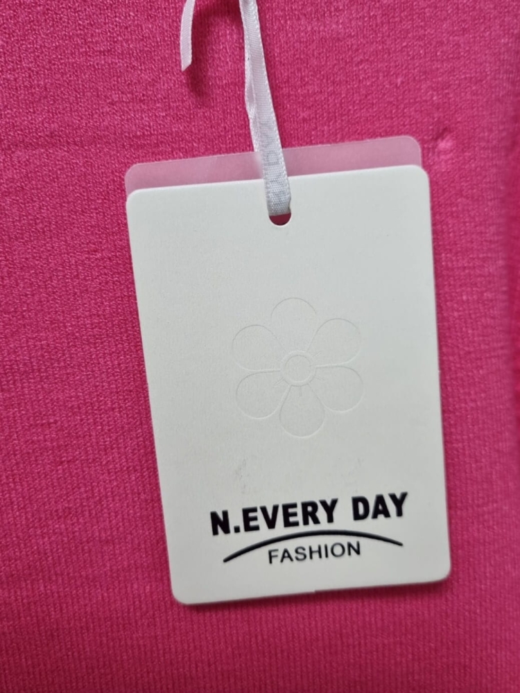 polgolf-nora-bluzka-sweterek-rozowa-neveryday-cienka-dzianina-guziki-zlote-elastyczna-modna-bazowa-klasyczna-butik-szykownia-5