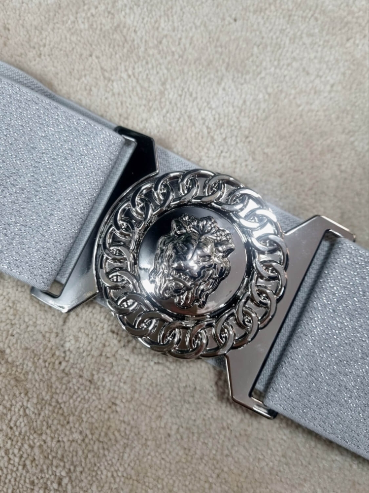 pasek-bb-zabudowany-lion-silver-srebrny-blyszczacy- srebrna-nitka-klamra-glowa-lwa-szeroka-guma-regulowany-elegancki-modny-dodatek-stylowy-klasyczny-butik-szykownia-6