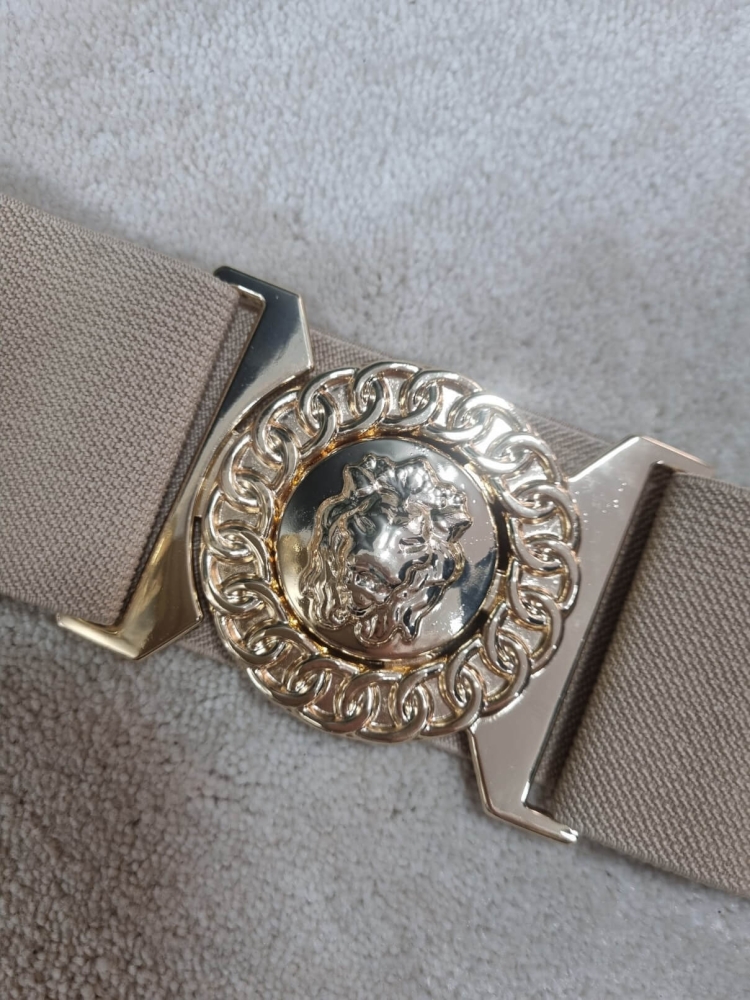 pasek-bb-zabudowany-lion-gold-bezowy-zlota-klamra-glowa-lwa-szeroka-guma-regulowany-elegancki-modny-dodatek-stylowy-klasyczny-butik-szykownia-4