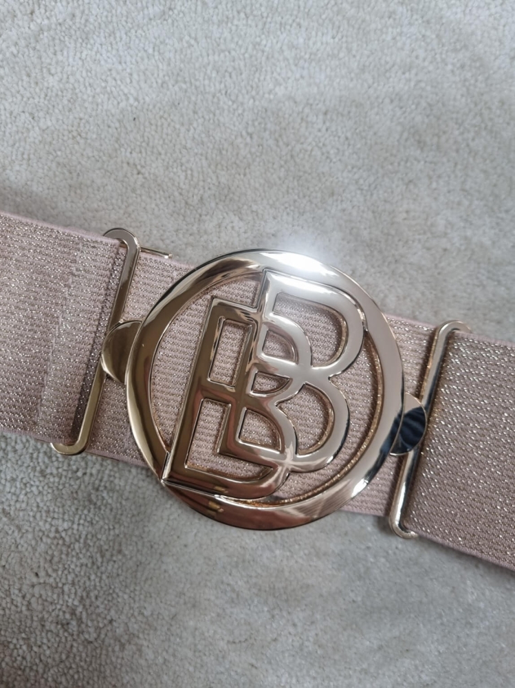 pasek-bb-duze-litery-rozowe-zloto-blyszczacy-blysk-zlota-nitka-klamra-szeroka-guma-regulowany-elegancki-modny-dodatek-stylowy-klasyczny-butik-szykownia-4