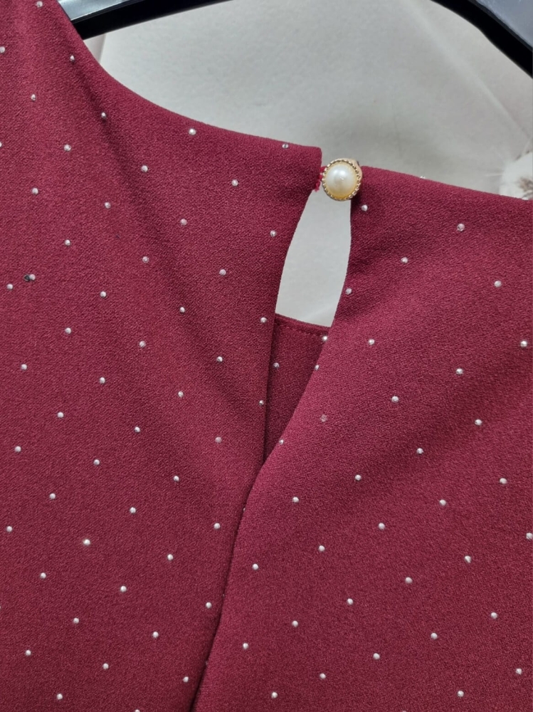 sukienka-elara-bordowa-cyrkonie-kroj-a-elastyczna-dlugi-rekaw-okrągły-dekolt-plus-size-elegancka-butik-szykownia-12