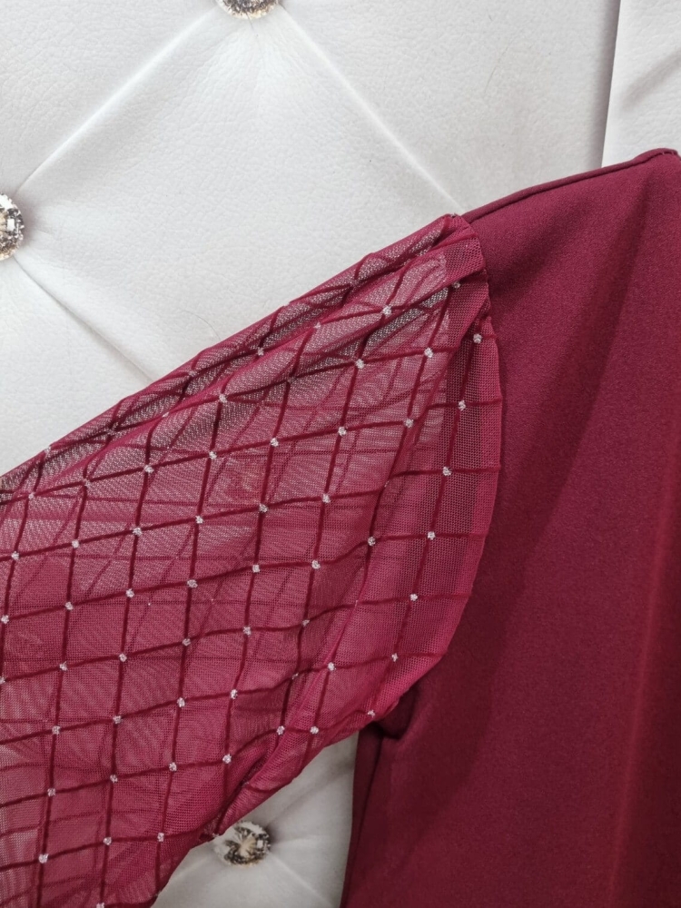 sukienka-bordowa-a-line-tiuloe-rekawy-kratka-srebrny-akcent-mankiet-okragly-dekolt-elegancka-uniwersalna-poliester-elastan-butik-szykownia-10