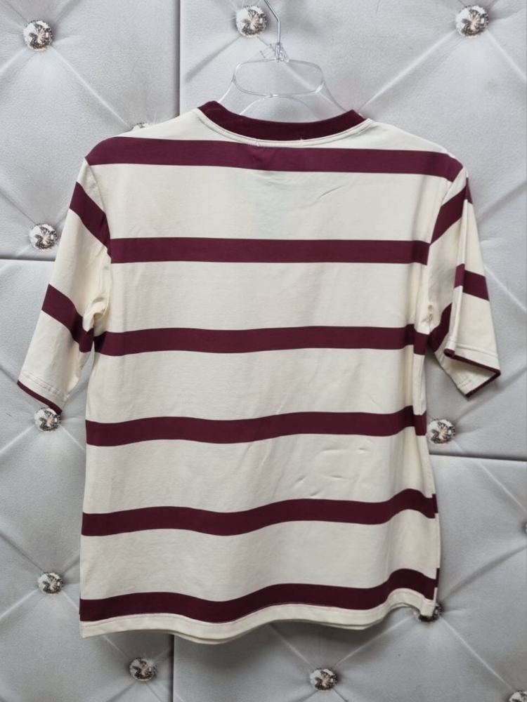 bluzka-tshirt-stayhere-paski-budyniowo-bordowe-kieszonka-bawelna-elastan-codzienna-model-3B-butik-szykownia-11