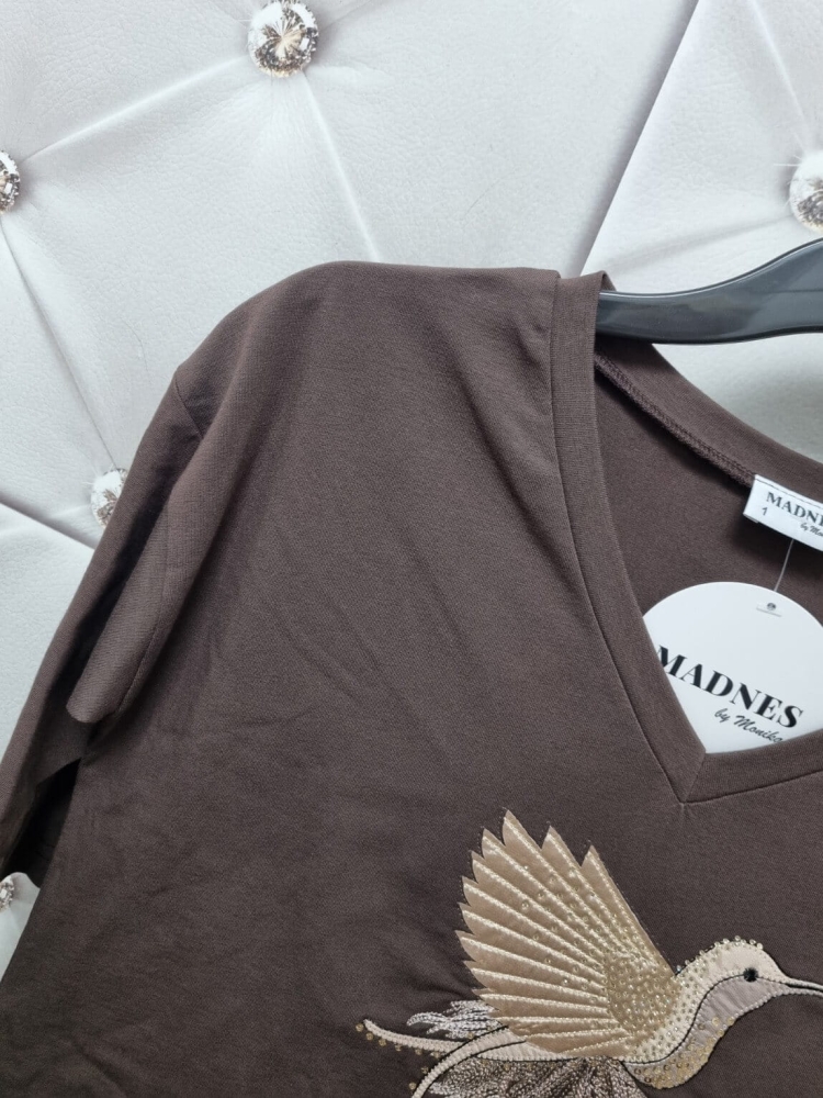 bluzka-tshirt-koliber-zloty-madnes-polska-produkcja-dekolt-okragly-rekaw-3-4-czekoladowa-ciemna-bawelna-elastyczna-jakosc-premium-butik-szykownia-7