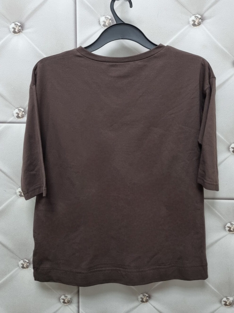 bluzka-tshirt-koliber-zloty-madnes-polska-produkcja-dekolt-okragly-rekaw-3-4-czekoladowa-ciemna-bawelna-elastyczna-jakosc-premium-butik-szykownia-9