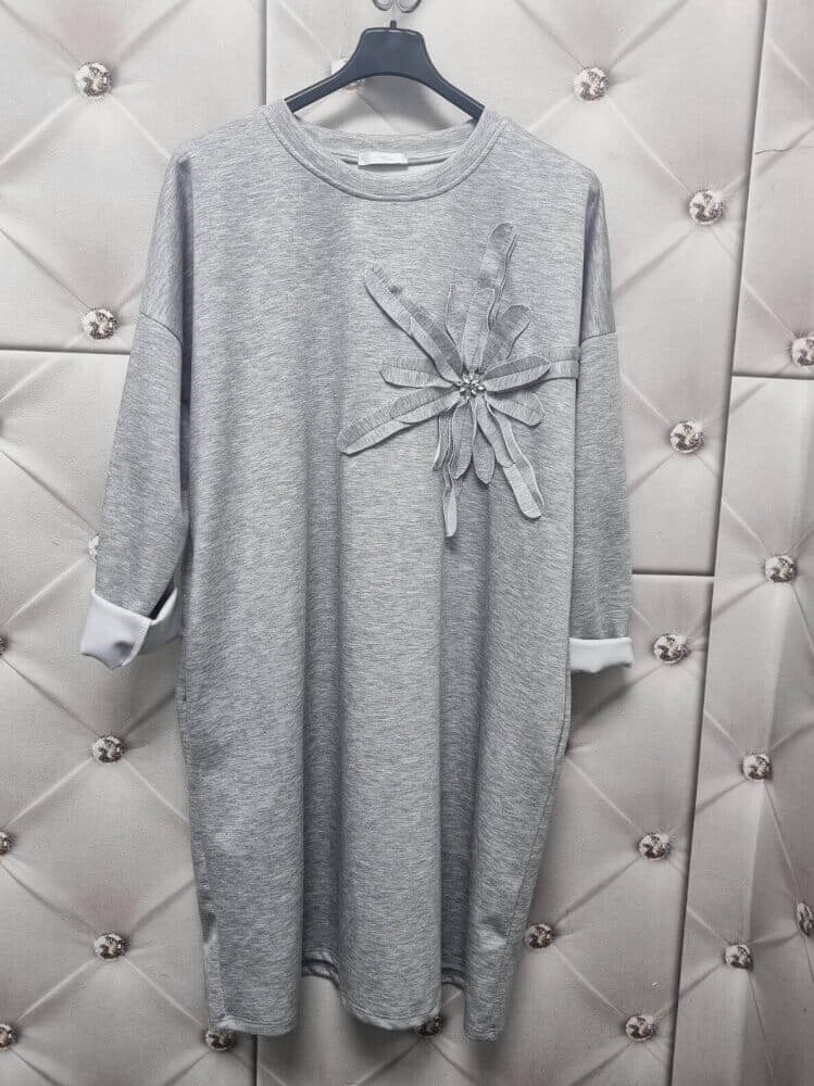 sukienka-soft-bloom-szara-asymetryczna-kwiat-maselko-kieszenie-elegancka-sportowa-wygodna-elastyczna-butik-szykownia-10