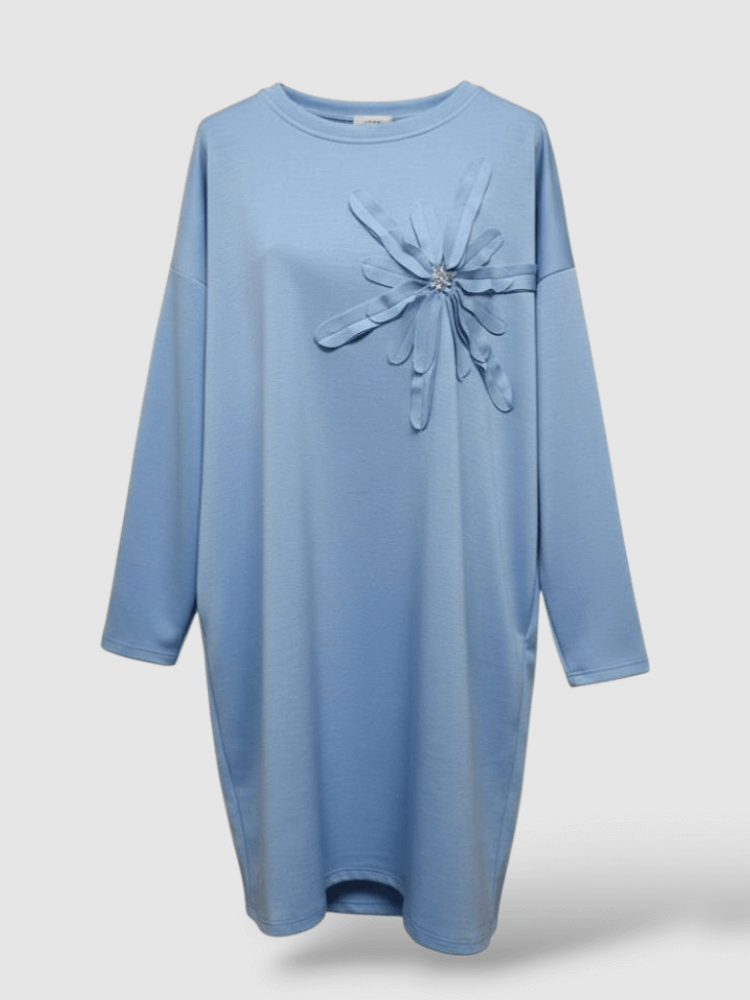 sukienka-soft-bloom-niebieska-asymetryczna-kwiat-maselko-kieszenie-elegancka-sportowa-wygodna-elastyczna-plus-size-butik-szykownia-14
