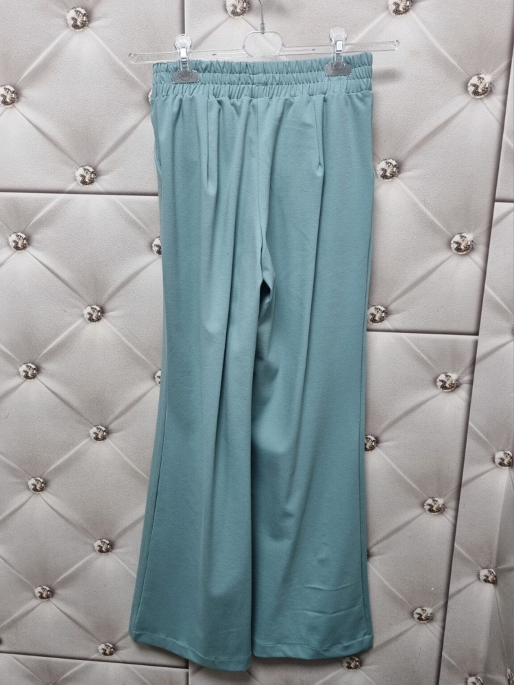 spodnie-galaxy-stayhere-zaszywka-dzwony-szwedy-pastelowe-zielone-mieta-uniwersalne-sportowe-eleganckie-butik-szykownia-6