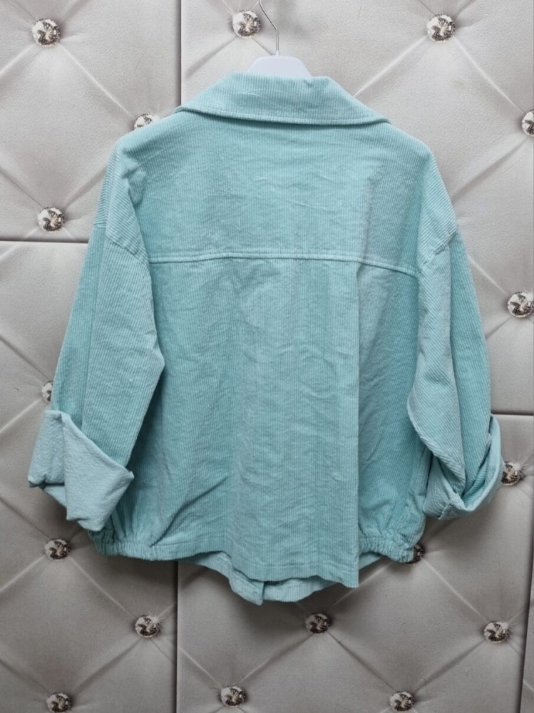 kurtka-sztruksowa-katana-oversize-livans-mietowa-guziki-odpinane-broszki-kwiat-rozgwiazda-kieszenie-patki-gumka-dol-bawelna-elastan-wiosna-butik-szykownia-11