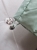 kamizelka-iris-happy-house-mietowa-pistacja-pikowana-bezrekawnik-damski-kaptur-sweterkowy-lekka-wiosenna-regulowana-modna-elegancka-butik-szykownia-12