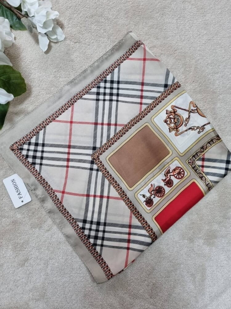 gawroszka-marine-apaszka-damska-silk-czarny-bez-czerwony-zloty-apaszka-elegancka-chusta-na-szyje-apaszka-do-torebki-apaszka-retro-apaszka-klasyczna-apaszka-wzorzysta-butik-szykownia-4