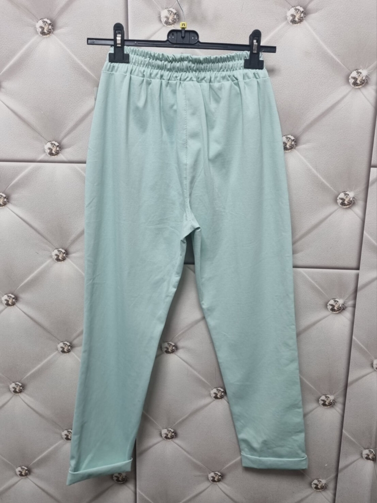 spodnie-kayax-maselko-cygaretki-pistacja-mieta-pastelowe-elastyczne-spodnie-damskie-cygaretki-dresowe-eleganckie-spodnie-na-gumie-spodnie-z-troczkiem-spodnie-casual-wygodne-spodnie-damskie-bawelna-elastan-butik-szykownia-10