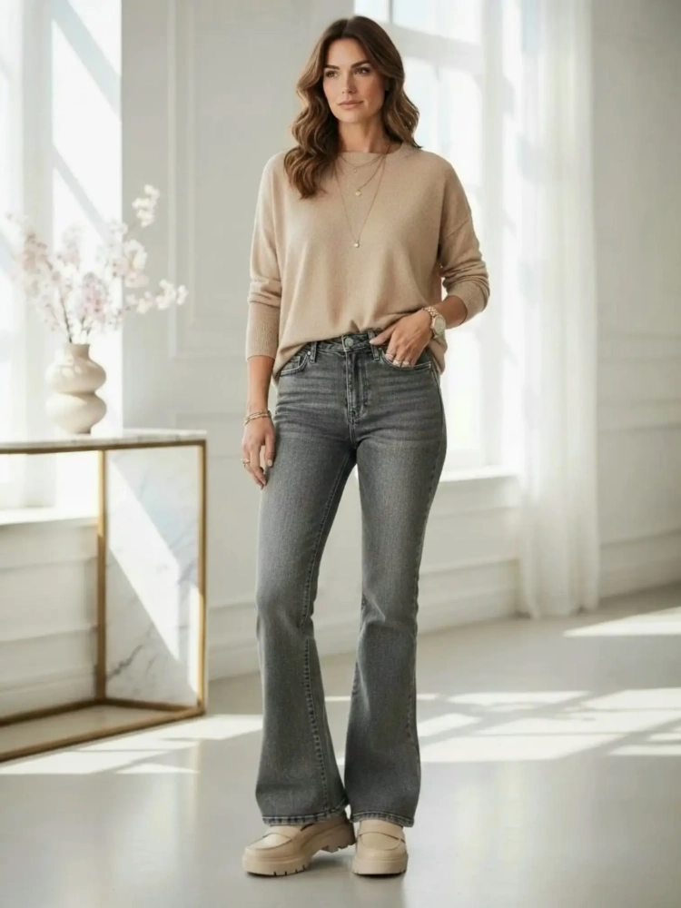 jeansy-spodnie-shiny-desing-16255-f-flare-push-up-szare-przecierane-damskie-elastyczne-wysmuklajace-sylwetke-rozszerzana-nogawka-butik-szykownia-9