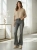 jeansy-spodnie-shiny-desing-16255-f-flare-push-up-szare-przecierane-damskie-elastyczne-wysmuklajace-sylwetke-rozszerzana-nogawka-butik-szykownia-9
