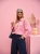 koszula-stripe-latynka-rozowa-pink-bawelna-oversize-pionowe-bezowe-paski-pognieciona-struktura-kieszonka-tyl-zakladka-100-bawelna-kolekcja-wiosna-2026-butik-szykownia-6