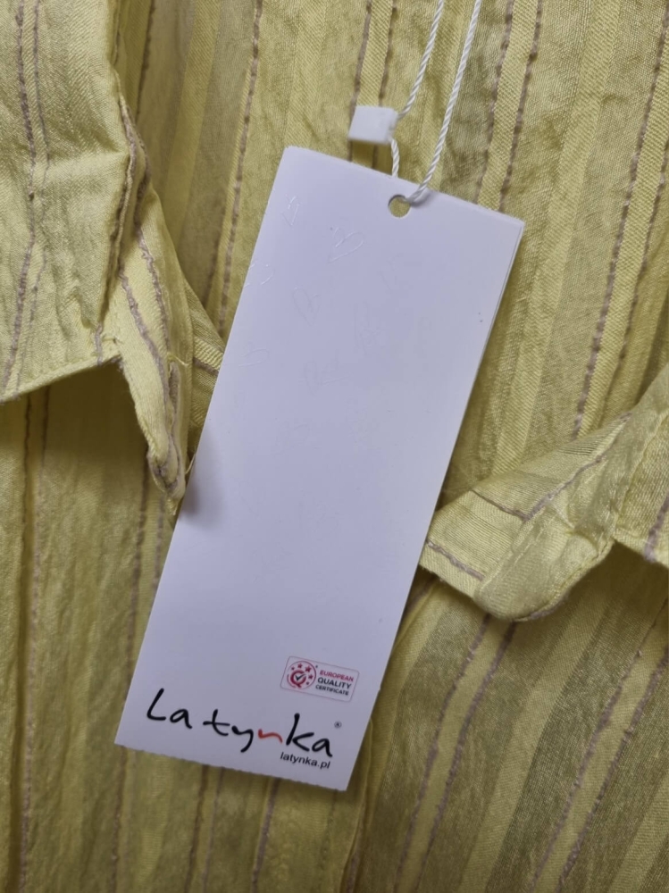 koszula-stripe-latynka-zolta-cytrynowa-yellow-bawelna-oversize-pionowe-bezowe-paski-pognieciona-struktura-kieszonka-tyl-zakladka-100-bawelna-kolekcja-wiosna-2026-butik-szykownia-6