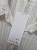 koszula-stripe-latynka-biala-white-bawelna-oversize-pionowe-bezowe-paski-pognieciona-struktura-kieszonka-tyl-zakladka-100-bawelna-kolekcja-wiosna-2026-butik-szykownia-5