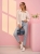 koszula-stripe-latynka-biala-white-bawelna-oversize-pionowe-bezowe-paski-pognieciona-struktura-kieszonka-tyl-zakladka-100-bawelna-kolekcja-wiosna-2026-butik-szykownia-6