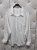 koszula-stripe-latynka-biala-white-bawelna-oversize-pionowe-bezowe-paski-pognieciona-struktura-kieszonka-tyl-zakladka-100-bawelna-kolekcja-wiosna-2026-butik-szykownia-8