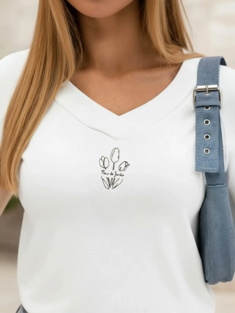 bluzka-fleur-de-jardin-latynka-tulipany-biala-dekolt-v-rekaw-3-4-zlota-aplikacja-kwiaty-elastyczna-bawelna-elastan-rozmiary-standardowe-nadwymiary-kolekcja-wiosna-2026-butik-szykownia-6
