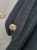 lekki-sweter-niciak-latynka-czarny-dekolt-okragly-rekaw-3-4-zloty-guzik-cienki-elastyczny-100-polyelyt-mikrowloknina-wiosenny-damski-butik-szykownia-9