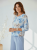 bluzka-kwiatowy-print-madex-pastelowy-blekit-niebieski-bez-pudrowy-roz-kremowy-bluzka-damska-w-kwiaty-gumka-na-dole-gumka-w-rekawach-rekaw-7-8-polska-produkcja-elegancka-bluzka-butik-szykownia-2