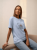 bluzka-tshirt-botanika-lemonada-niebieska-baby-blue-bawelna-98-elastan-kwiatowy-nadruk-botanique-lete-naturalne-piekno-premium-polskiej-produkcji-modna-bluzka-damska-wiosna-butik-szykownia-2