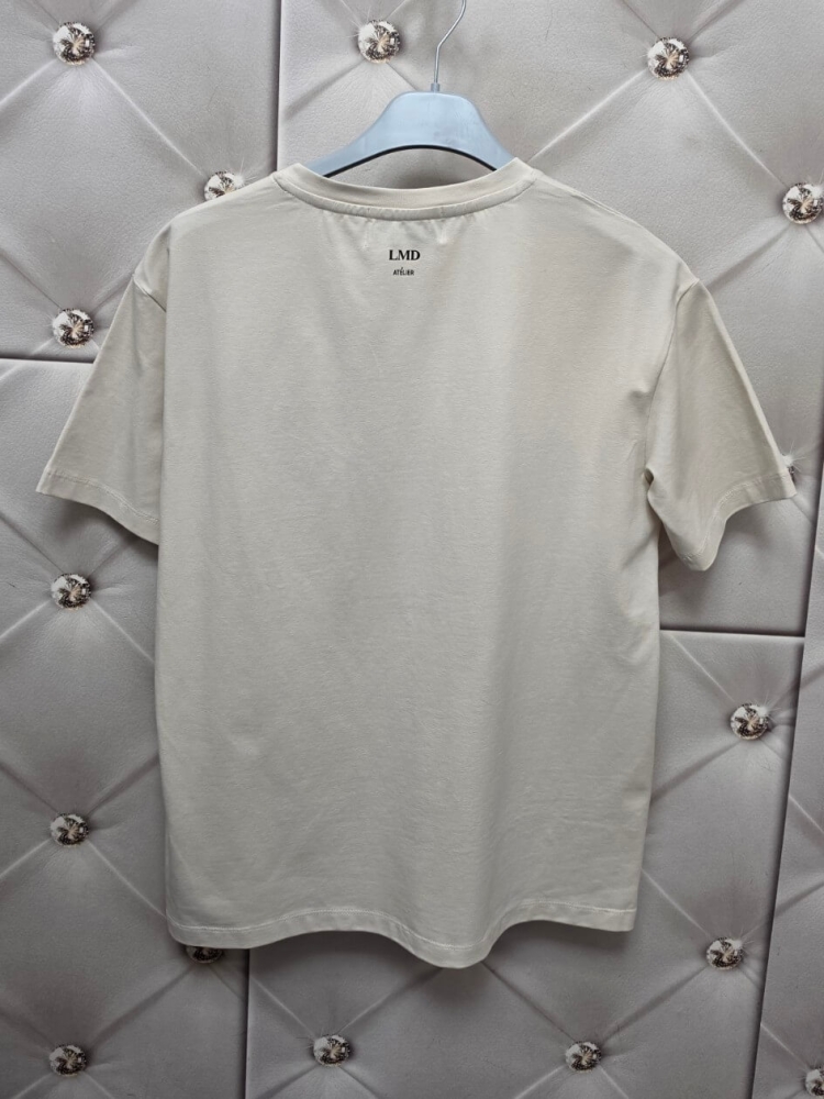 bluzka-tshirt-botanika-lemonada-jasny-beż-bawelna-98-elastan-kwiatowy-nadruk-botanique-lete-naturalne-piekno-premium-polskiej-produkcji-modna-bluzka-damska-wiosna-butik-szykownia-10